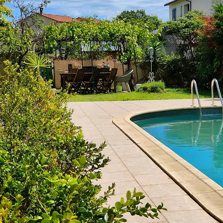 펜션 Piscine Et Jardin Privatifs Pres De La