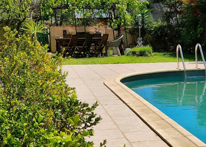 Prázdninový dům Piscine Et Jardin Privatifs Pres De La
