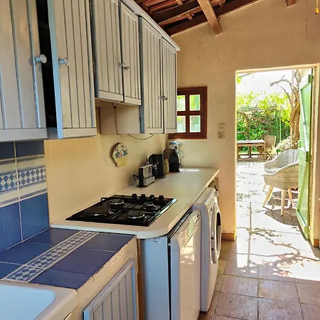 Piscine Et Jardin Privatifs Pres De La * Aléria