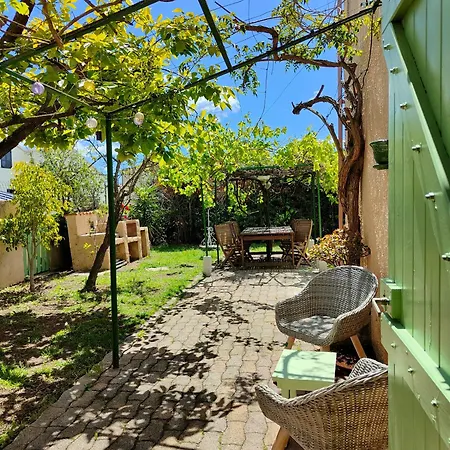 Piscine Et Jardin Privatifs Pres De La * Aleria (Corsica)