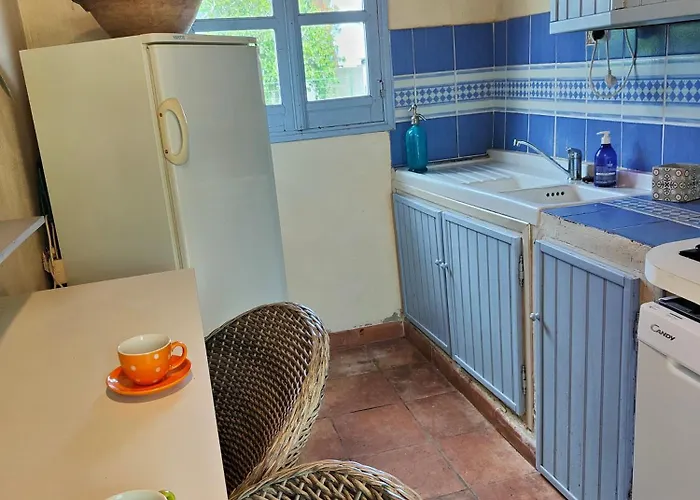 Casa vacanze Piscine Et Jardin Privatifs Près De La Aleria (Corsica)